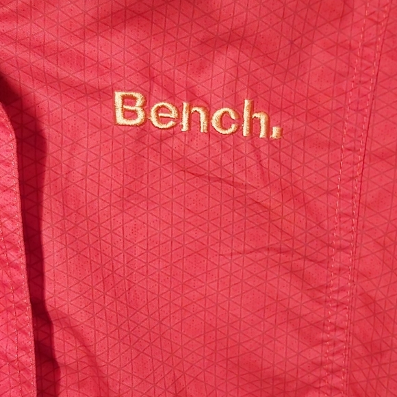 Bench alternative jacket in red - Picture 2 of 4